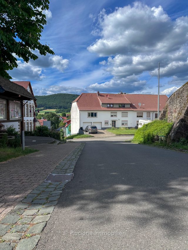 House in Pfeffelbach – photo 1