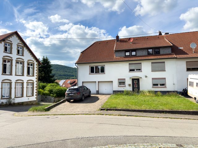 House in Pfeffelbach – Single-Family Home Pfeffelbach 176.66 sqm Living Space & 696 sqm Plot